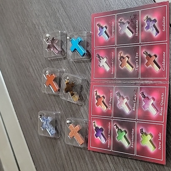 Cross Charm - Picture 3 of 4